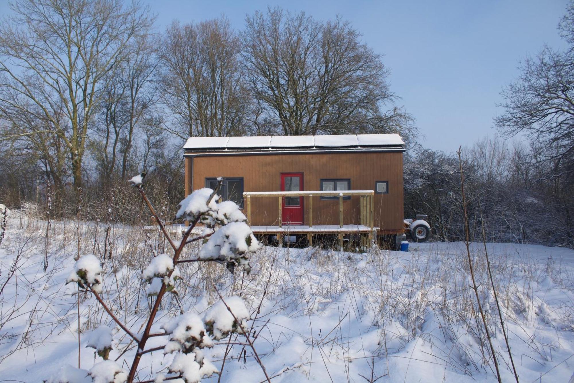 Tiny House Les Jours Heureux Sejour Nature Pres De Dinant Et Des Lacs De L Eau D Heure Villers-le-Gambon エクステリア 写真