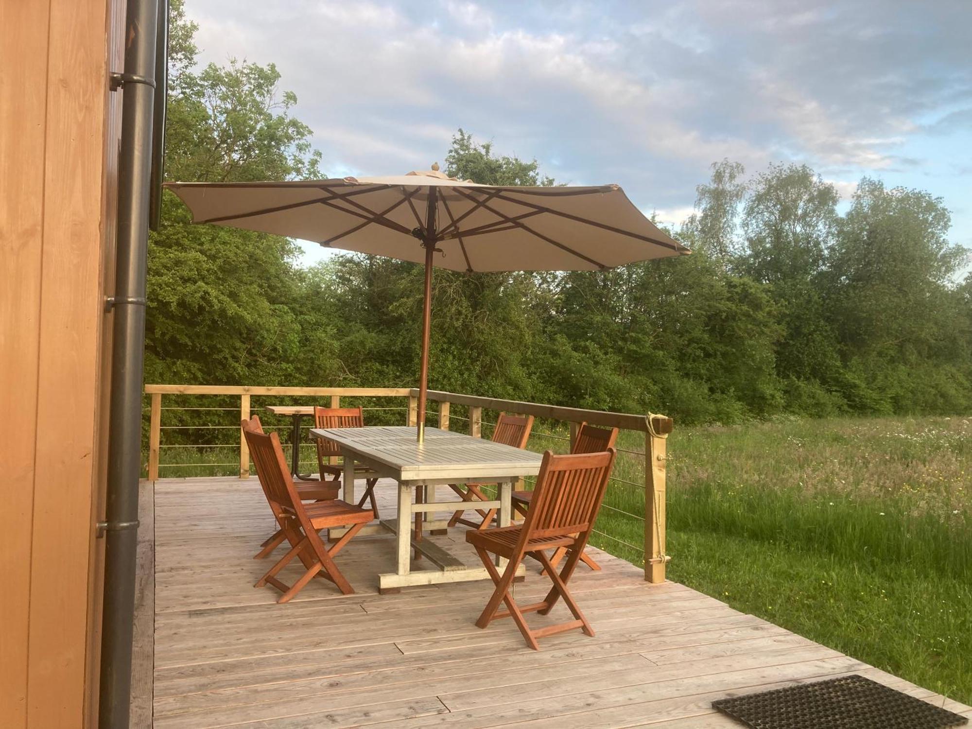 Tiny House Les Jours Heureux Sejour Nature Pres De Dinant Et Des Lacs De L Eau D Heure Villers-le-Gambon エクステリア 写真