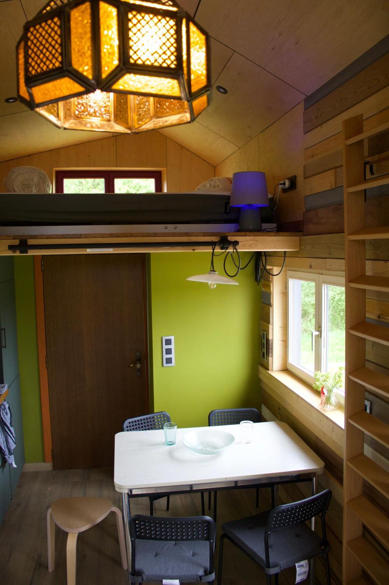 Tiny House Les Jours Heureux Sejour Nature Pres De Dinant Et Des Lacs De L Eau D Heure Villers-le-Gambon エクステリア 写真