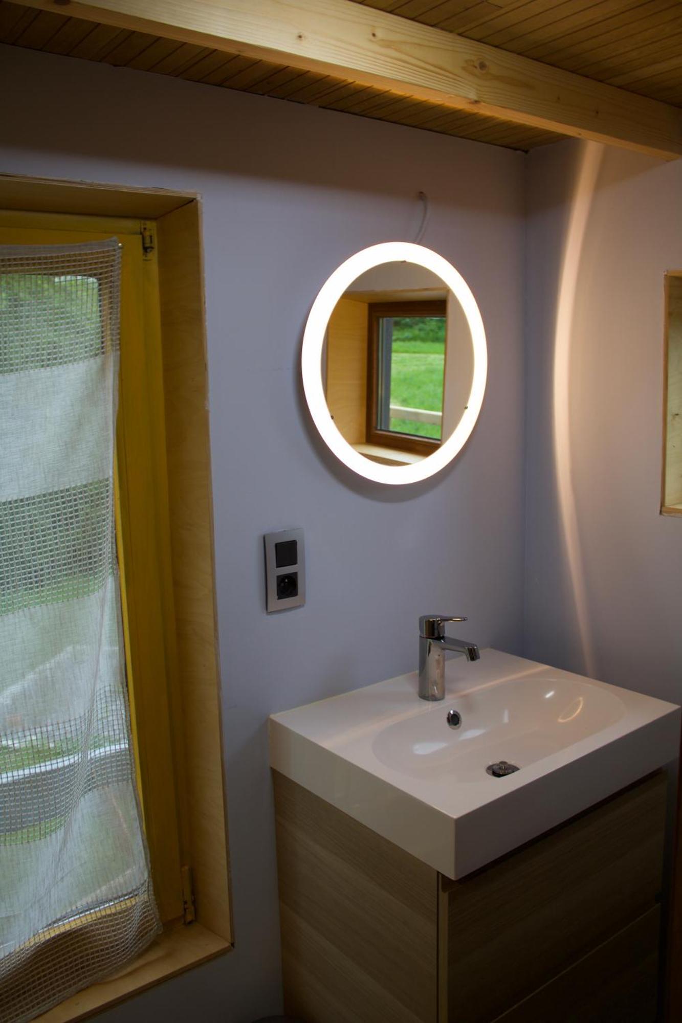 Tiny House Les Jours Heureux Sejour Nature Pres De Dinant Et Des Lacs De L Eau D Heure Villers-le-Gambon エクステリア 写真