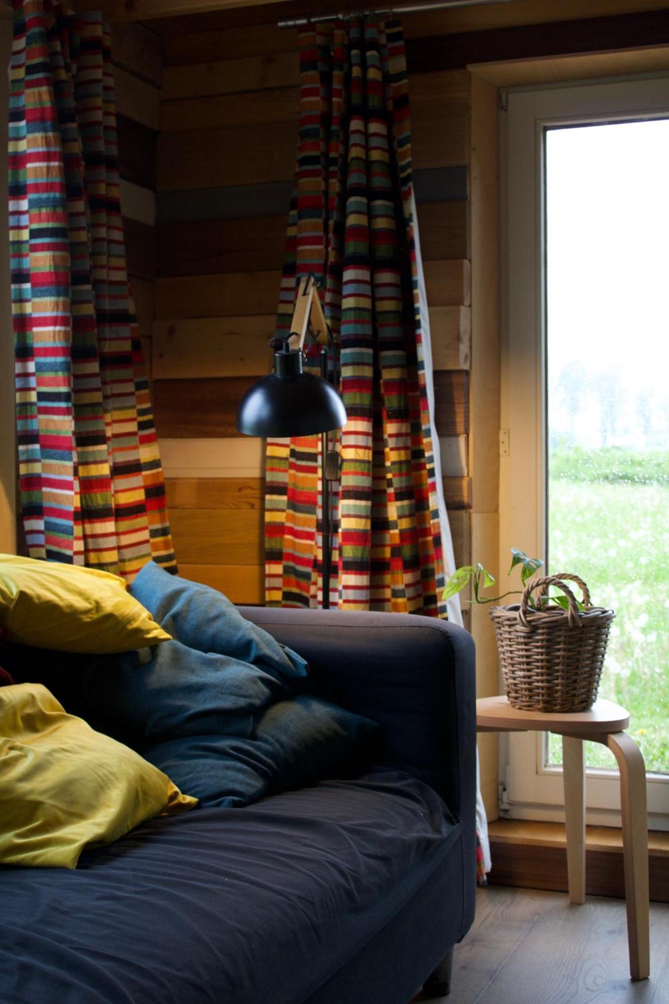 Tiny House Les Jours Heureux Sejour Nature Pres De Dinant Et Des Lacs De L Eau D Heure Villers-le-Gambon エクステリア 写真