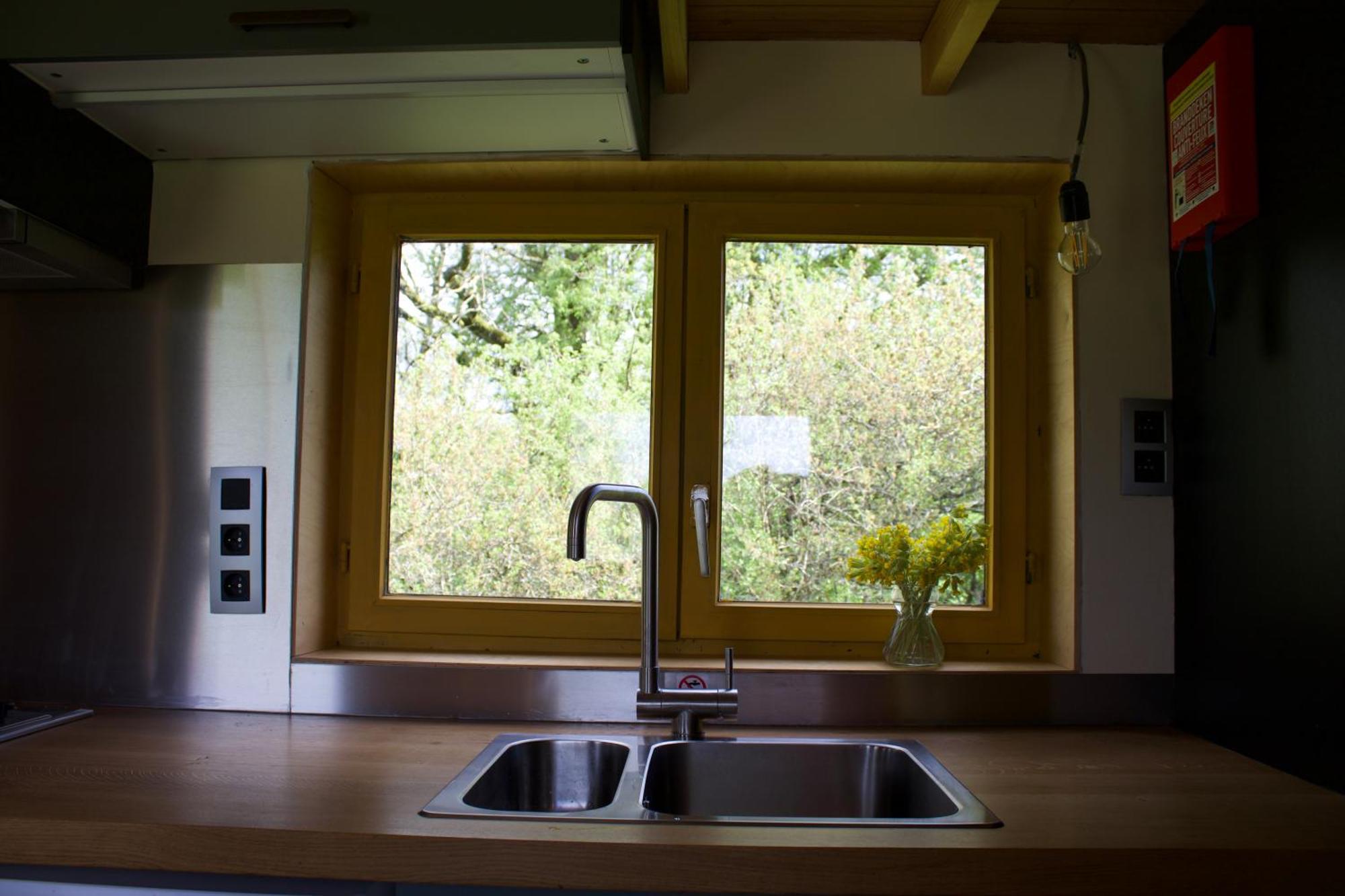Tiny House Les Jours Heureux Sejour Nature Pres De Dinant Et Des Lacs De L Eau D Heure Villers-le-Gambon エクステリア 写真
